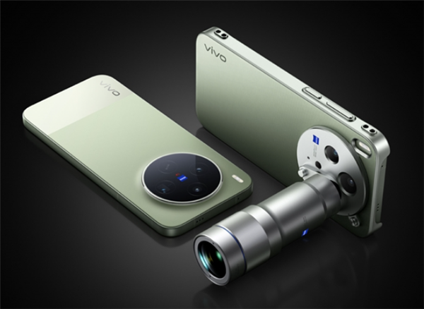 4999元起！超能小V单vivo X300s发布：全焦段蔡司影像、支持口红增距镜